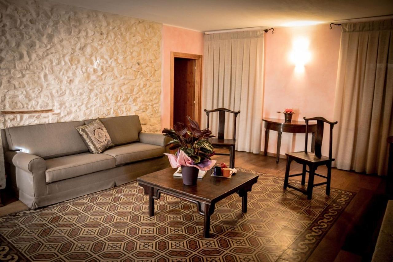 Valentina Cubi Farm stay *